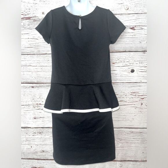 H&M Short Sleeve Skeleton Dress - Picture 3 of 5